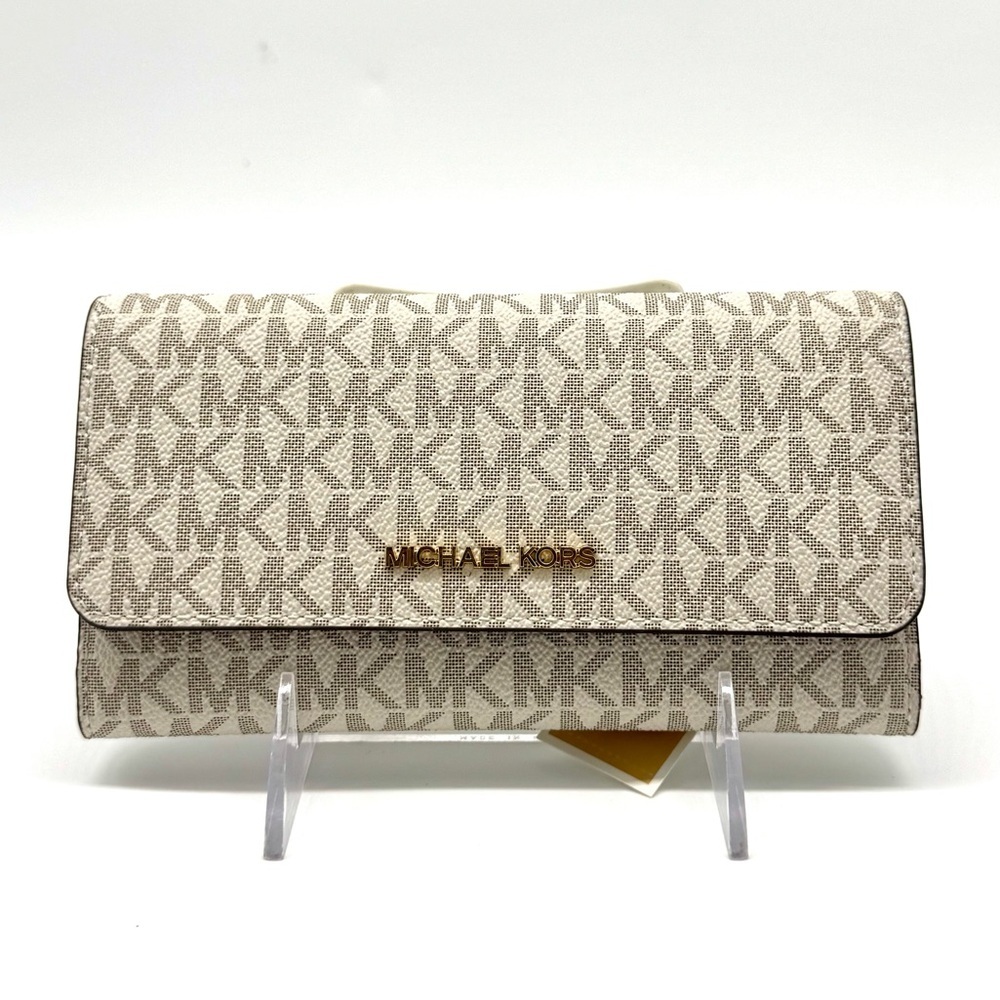 Michael Kors Large Jet Set Travel Signature Trifold Wallet - Vanilla